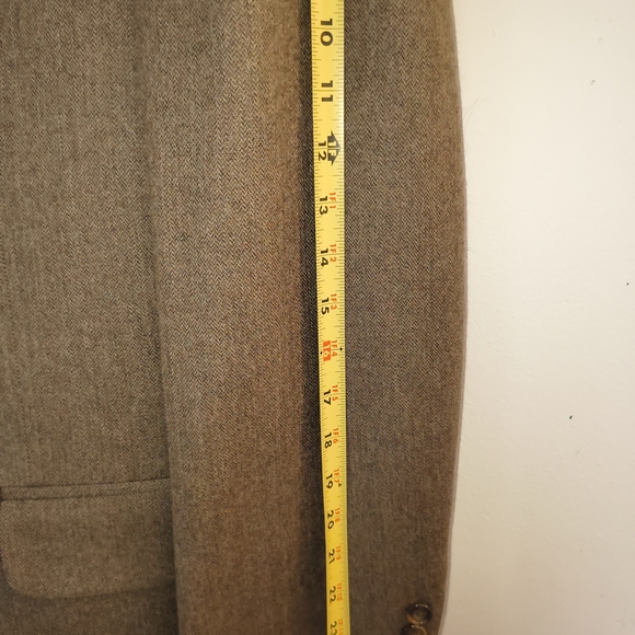 Oscar de la Renta 2 Piece Suit 44L 38W - Picture 11 of 11